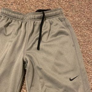 Mens Large Therma Fit grey sweatpants! NEVER WORN BEFORE